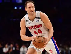 FB娱乐平台-包含窗口期NBA常规赛焦点战，印第安纳步行者远射贴柱，目标明确，身体对抗强度拉满的词条